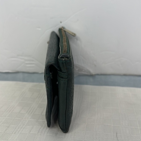 Fossil Preston Flap Clutch in deep evergreen - Picture 2 of 10